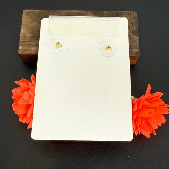 Lilly Pulitzer - Full Bloom Atatement Earrings - Picture 5 of 5